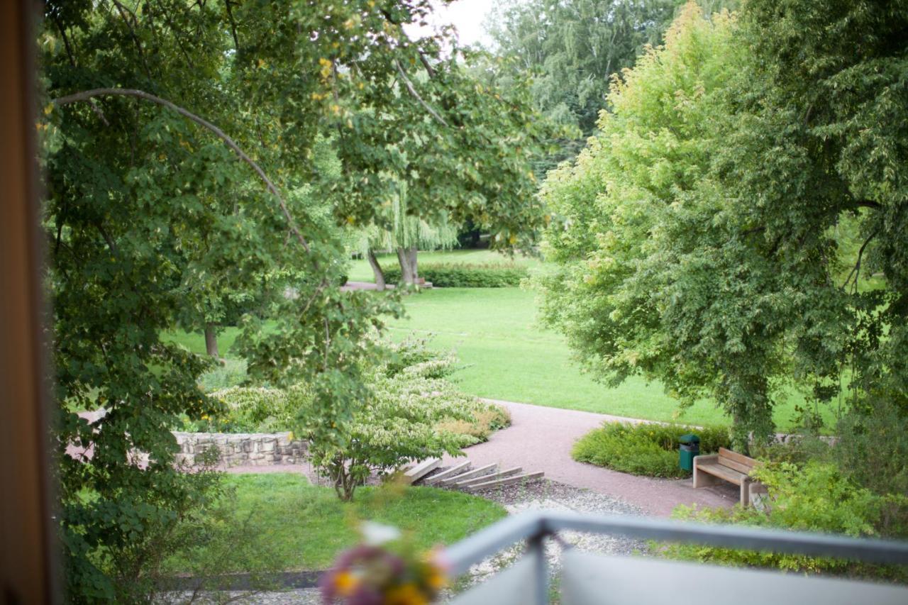 Ferienwohnung Am Kurpark Bad Klosterlausnitz Exteriör bild