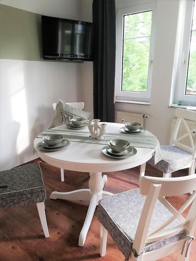 Ferienwohnung Am Kurpark Bad Klosterlausnitz Exteriör bild