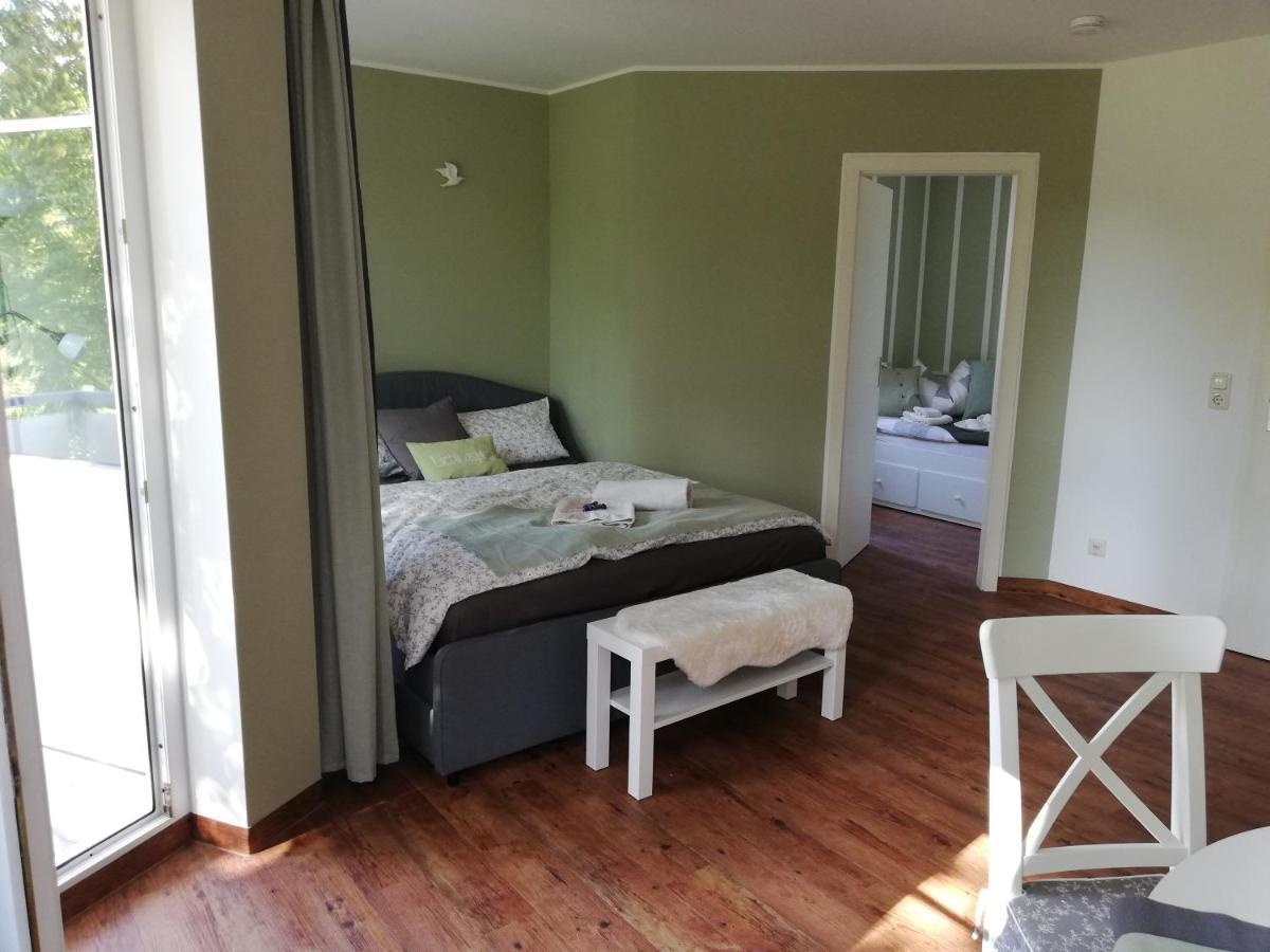 Ferienwohnung Am Kurpark Bad Klosterlausnitz Exteriör bild