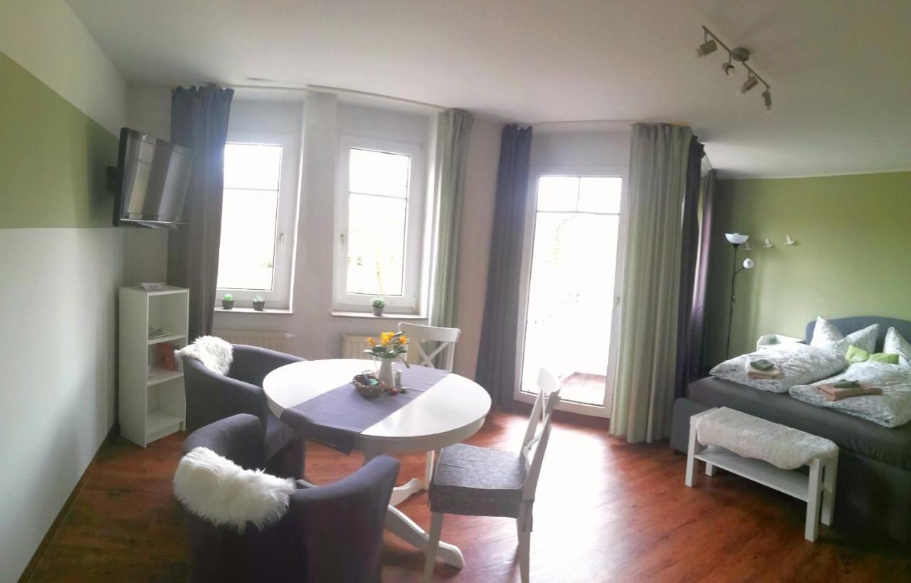 Ferienwohnung Am Kurpark Bad Klosterlausnitz Exteriör bild