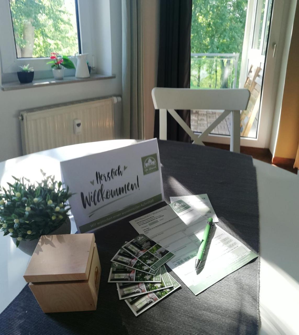 Ferienwohnung Am Kurpark Bad Klosterlausnitz Exteriör bild