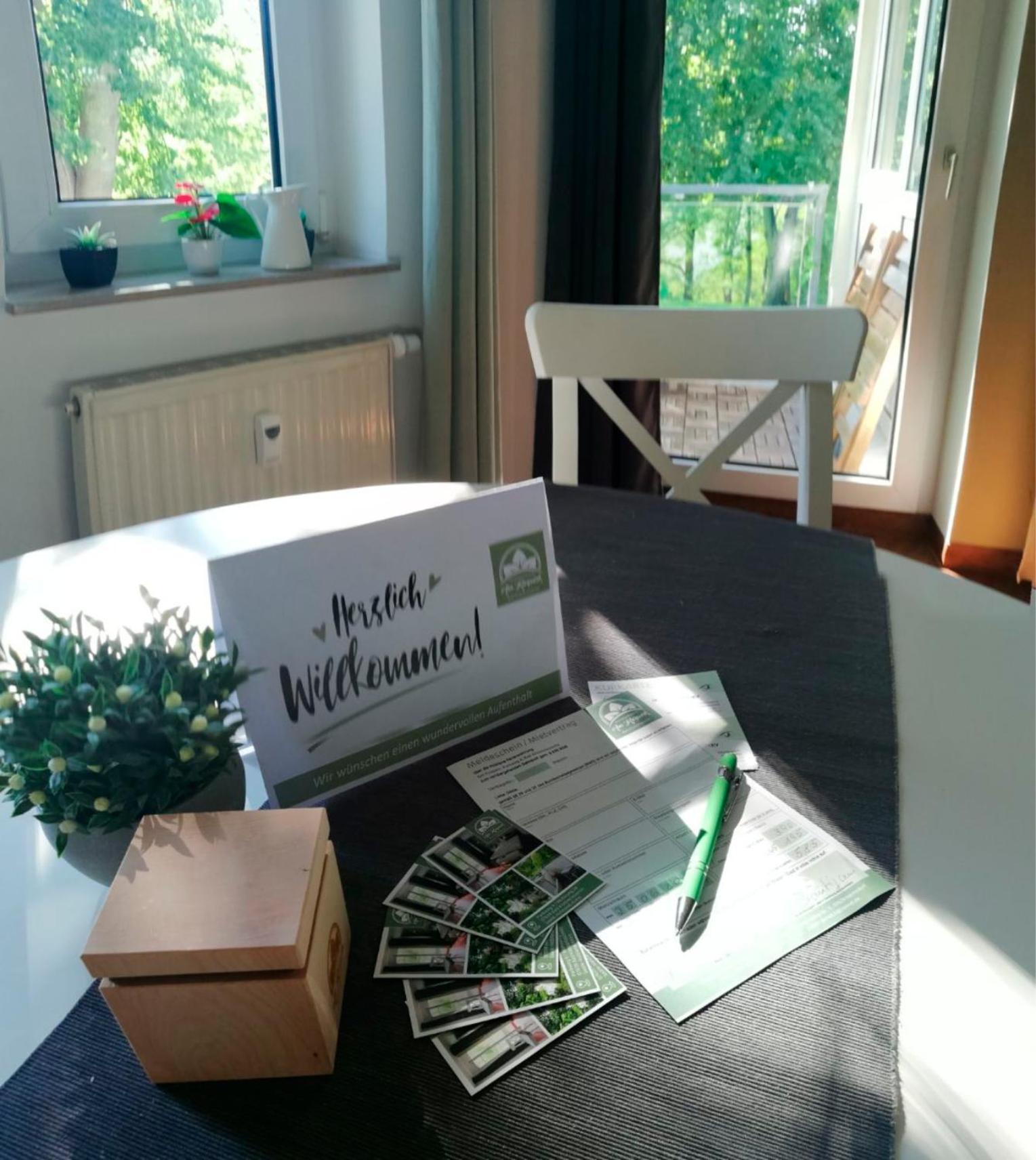 Ferienwohnung Am Kurpark Bad Klosterlausnitz Exteriör bild